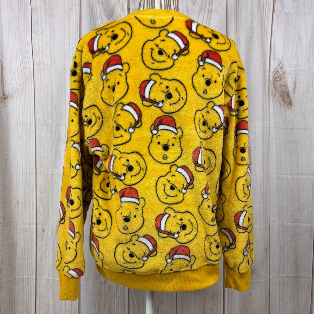 Disney Pooh Bear Crewneck Christmas Pullover Fleece Sweatshirt Yellow Sz Large - Picture 3 of 13